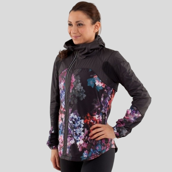 Lululemon Get Up & Glow Black Reversible Jacket Spring Has Sprung Mutli Floral 4 - Picture 3 of 16